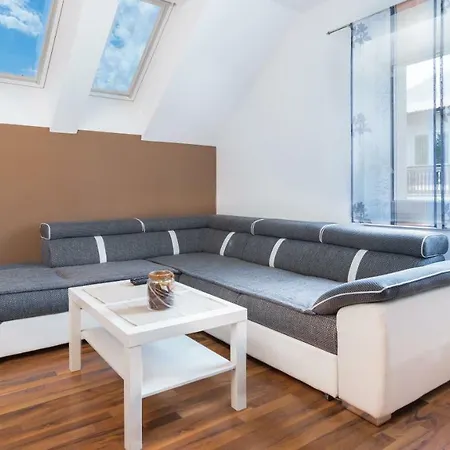 Boomerang Apartment *